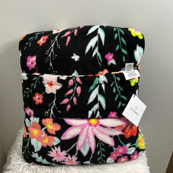 Vera Bradley Bedding Nwt Vera Bradley Tangerine Twist Travel Throw